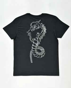 聖闘士星矢Tシャツ 紫龍 (メンズS・M・L)