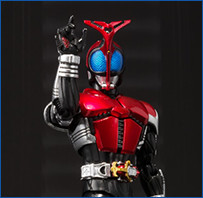 S.H.Figuarts(真骨彫製法） 仮面ライダーカブト ライダーフォーム